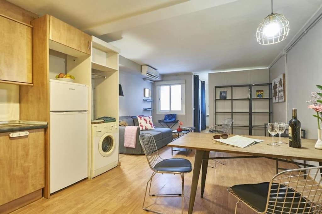 Bebarceloner Sant Andreu Apartments - 1 Bedroom Eksteriør bilde
